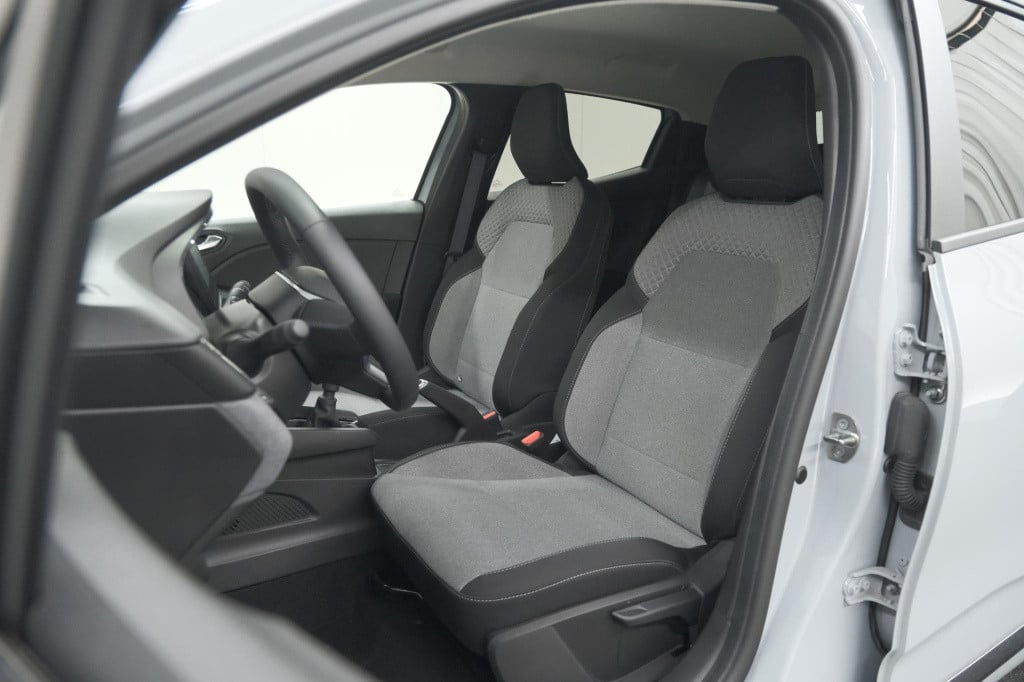 Renault Clio tce 90 evolution | camera | navigatie | apple carplay | parkee