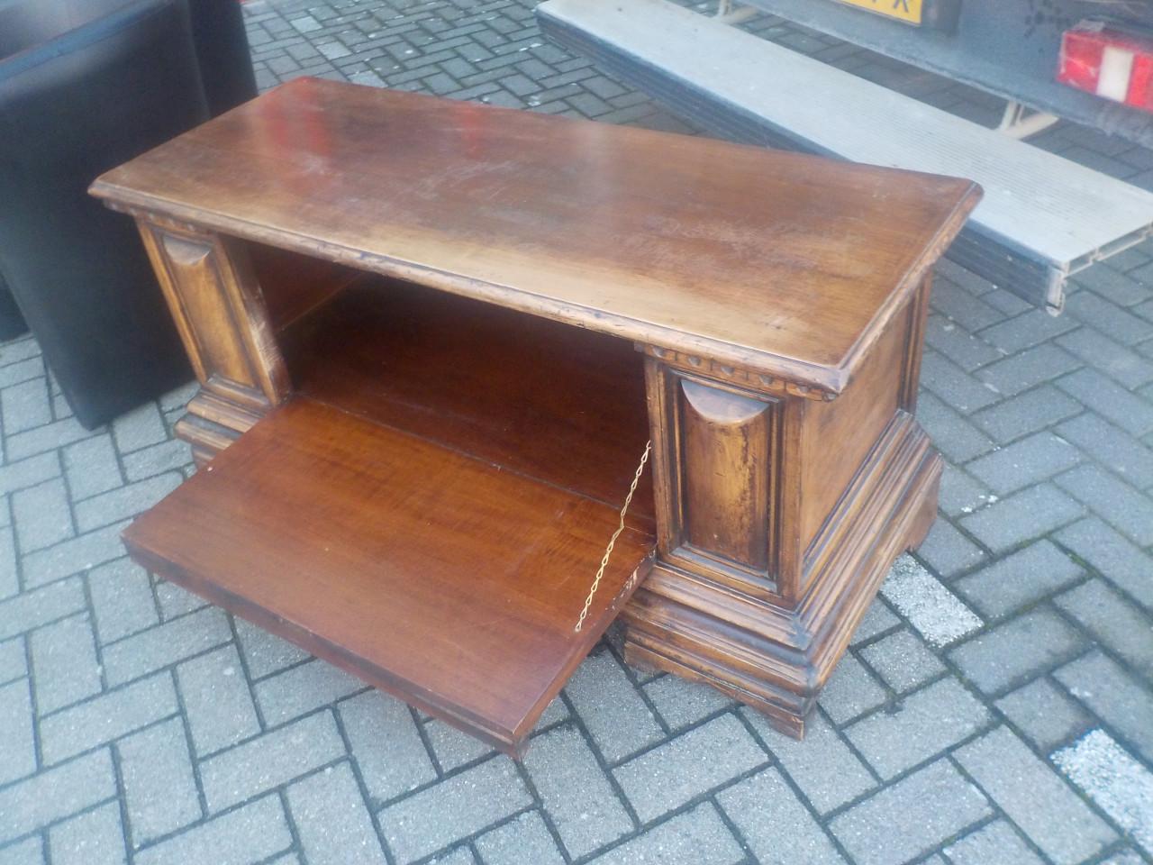 Mooie kwaliteit meubel te gebruiken als bijvoorbeeld t.v. meubel koopje