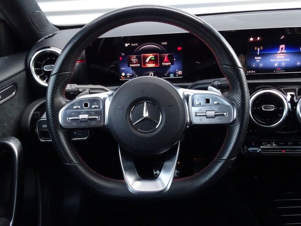 Mercedes-Benz A-Klasse 180 business solution widescreen cockpit