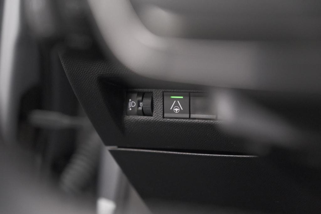 Peugeot 2008 puretech 130 eat8 allure | 360 camera | adaptieve cruise contr
