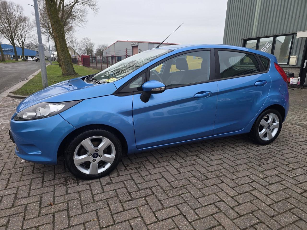 Ford Fiesta 1.25 Limited  bj2011  lage km  €3950