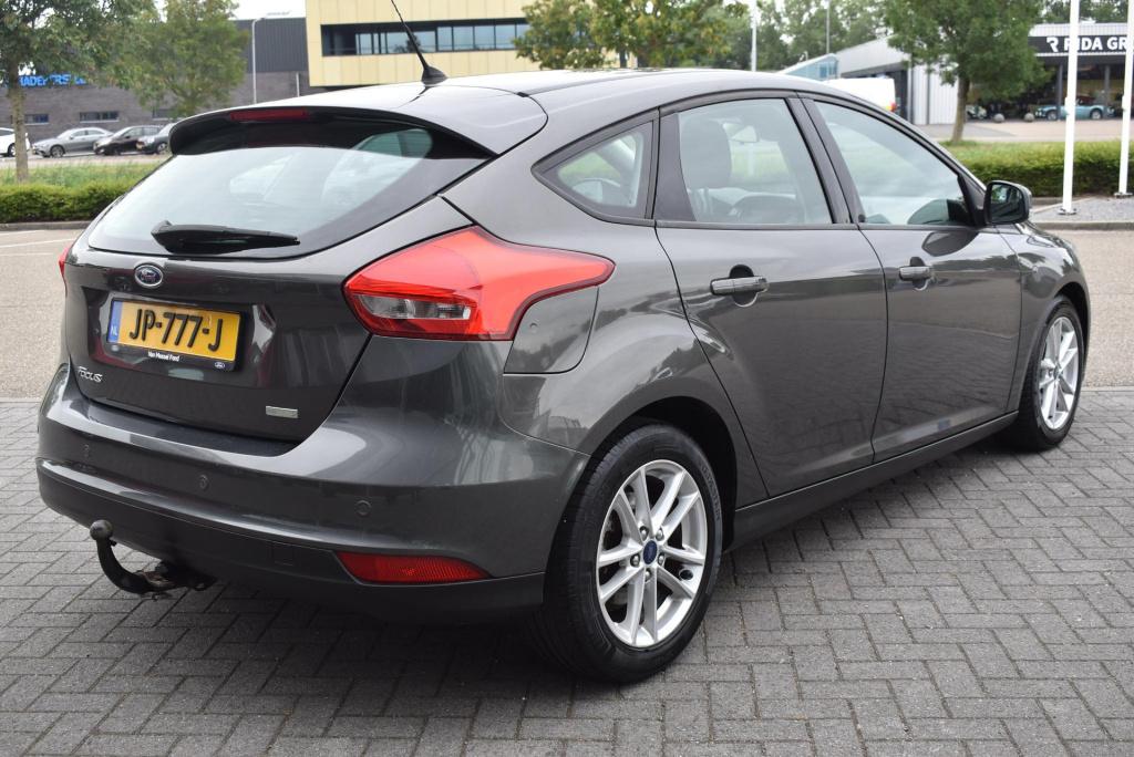 Ford Focus 1.0 trend | incl. nieuwe distrtibutieriem | trekhaak | airco | n