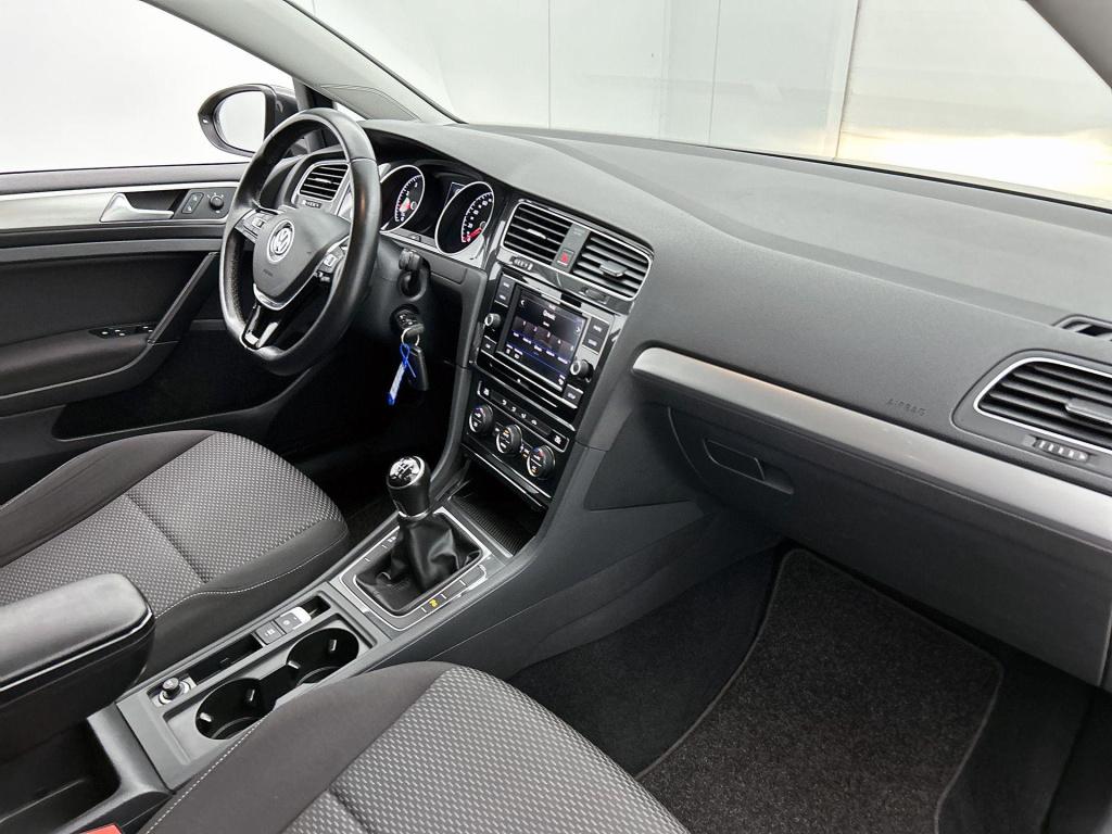 Volkswagen Golf variant 1.0 tsi trendline | parkeer sensoren | cruise contr