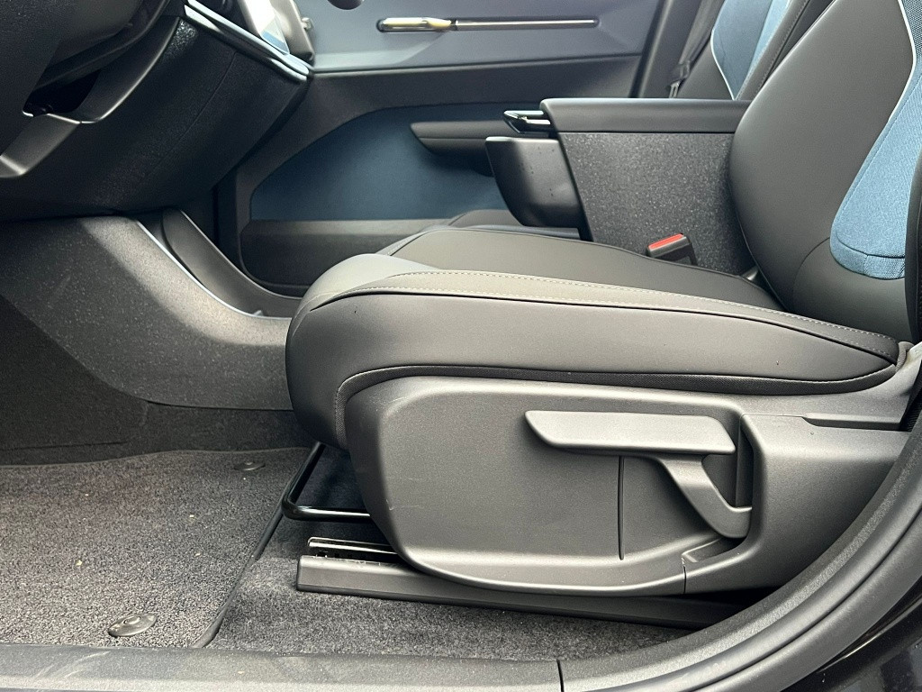 Volvo Ex30 extended range plus | nieuwprijs € 46.122