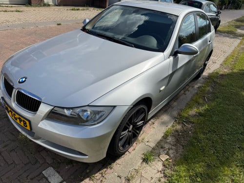 BMW 318i high executive