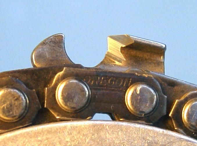 Ik slijp de ketting van uw kettingzaag op professionele manier ook