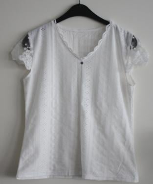 Witte kanten shirt  maat m