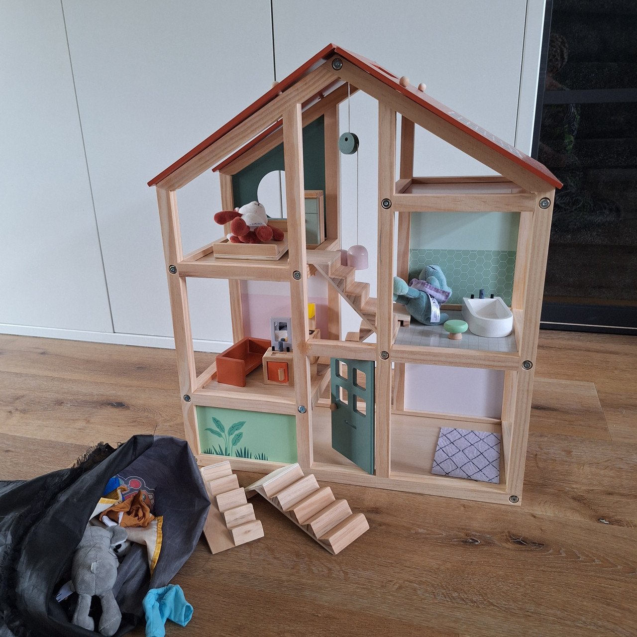 Poppenhuis hout