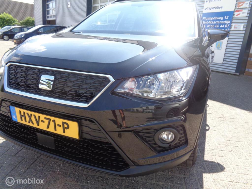 Seat Arona 1.0 tsi style business/airco/ecc/lm velgen/1st eig/pdc/navi/carp