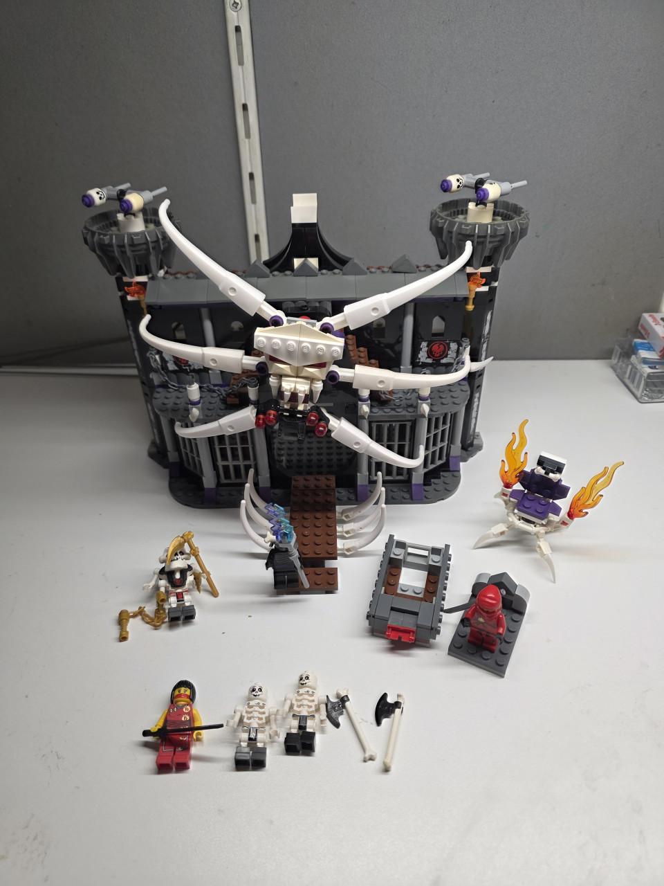 Ninjago dark fortress