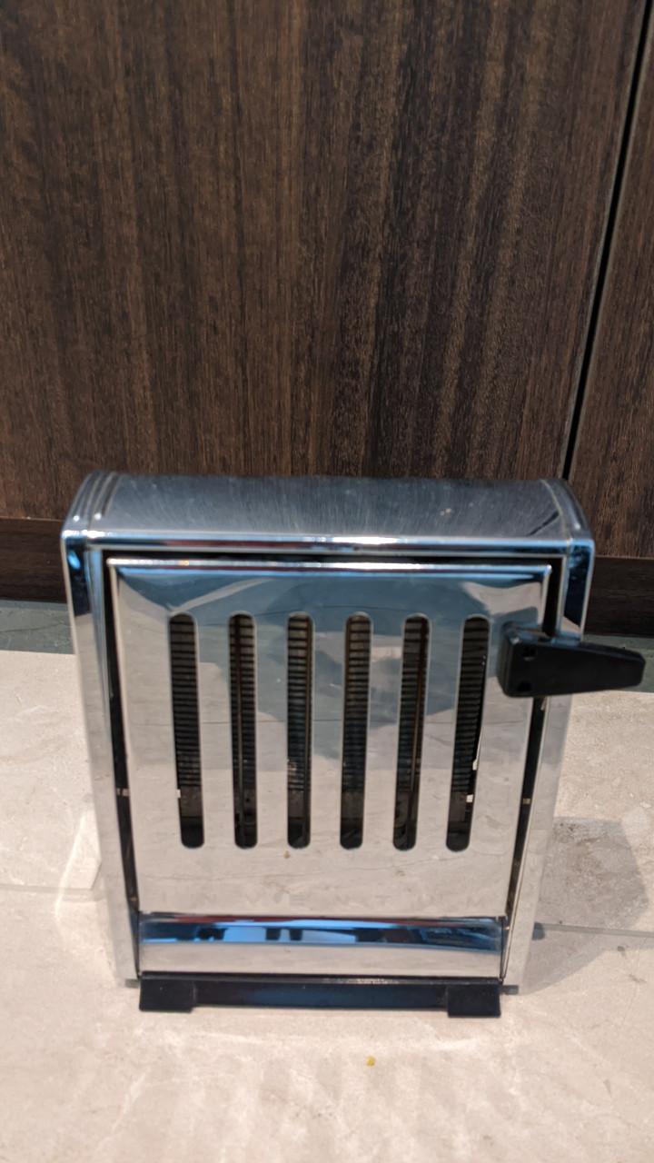 Oude RVS brood toast maker