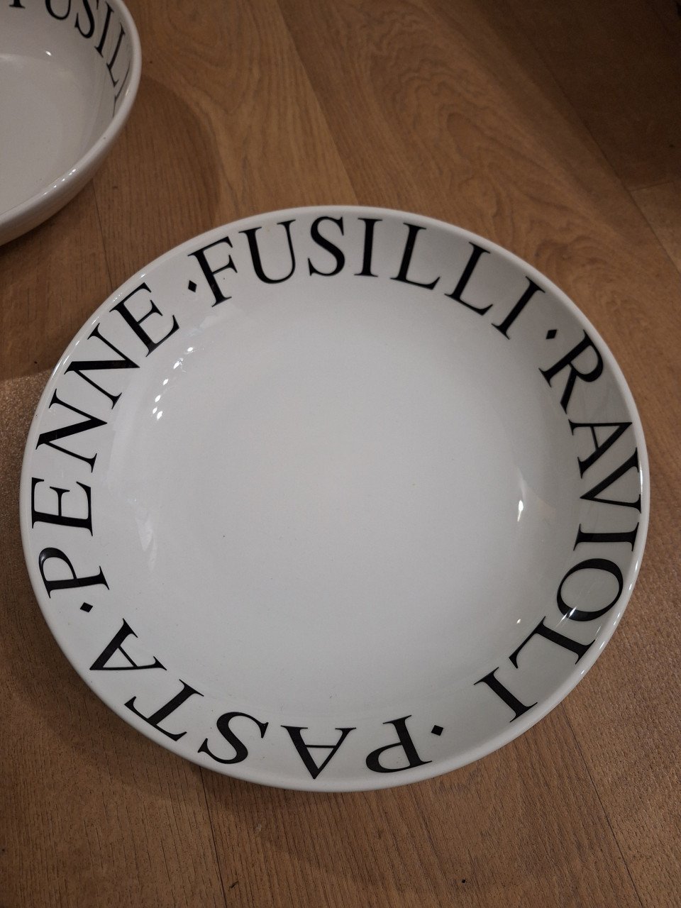 2 Italiaanse pastaschalen