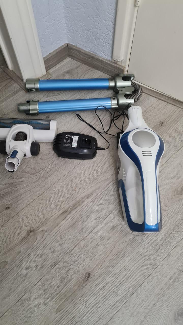 Stofzuiger merk CLEANMAXX-14.8V-150W-compleet