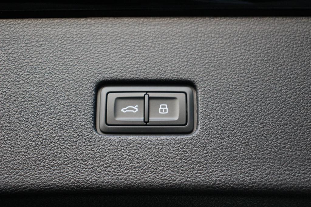 Audi Q8 55 tfsi e quattro pro line s | b&o | orig. nl | np: 109.115