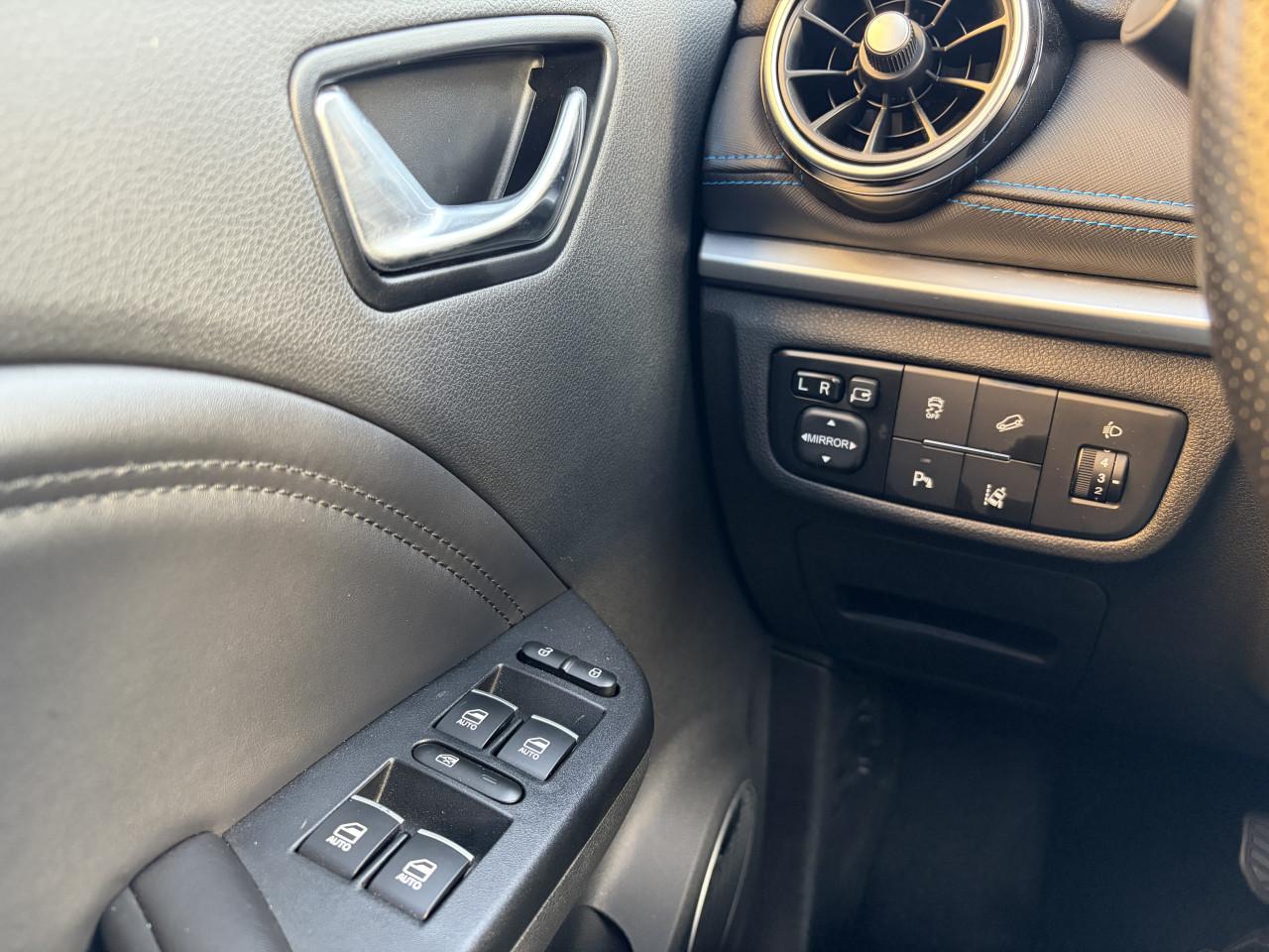 Seres 3 54kw 2022 Automaat 360 CAMERA KEYLESS NAVI PANODAK 20.800KM