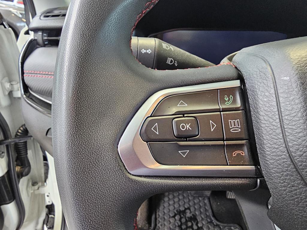 Jeep Compass 4xe 240 plug-in hybrid electric trailhawk