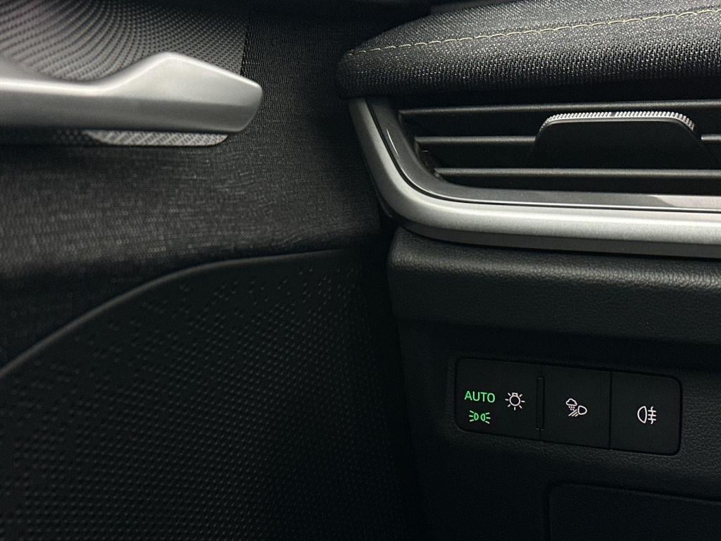 Skoda Elroq business edition elektromotor 140 kw / 190 pk suv