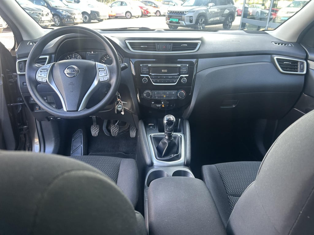 Nissan Qashqai 1.2 visia
