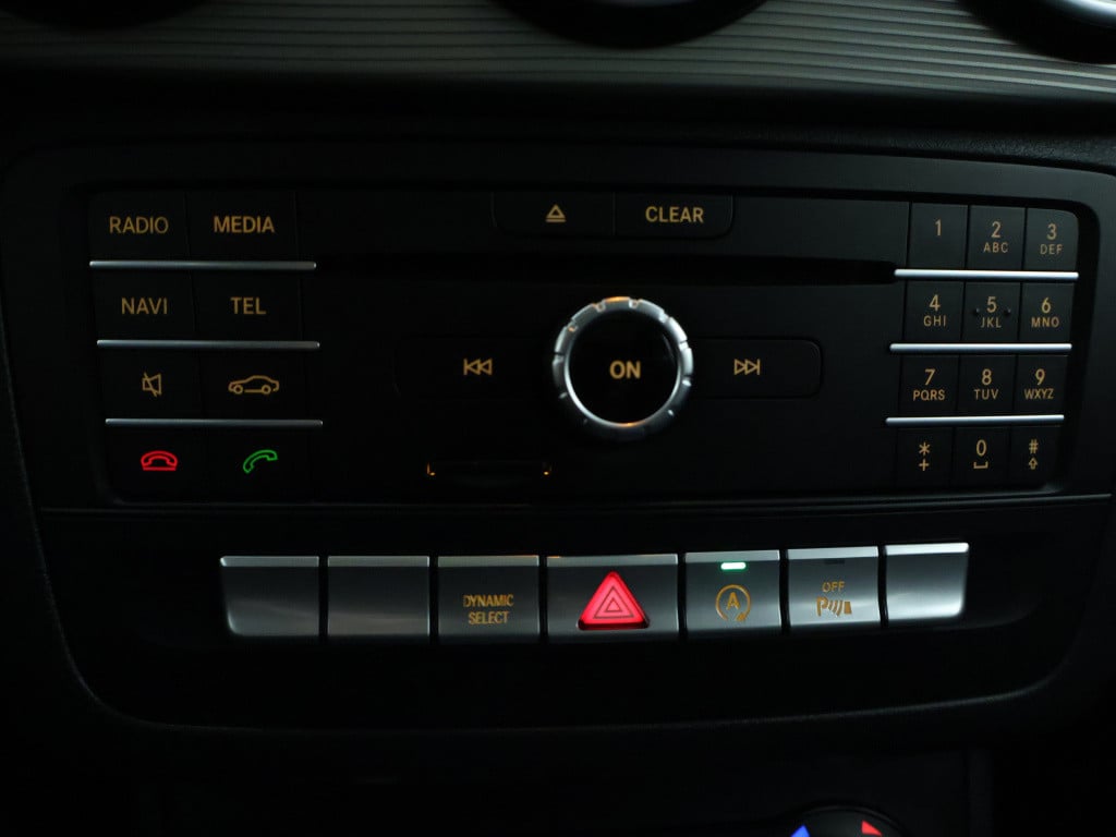 Mercedes-Benz B-Klasse 180 ambition | panoramadak | memory stoel | climate 