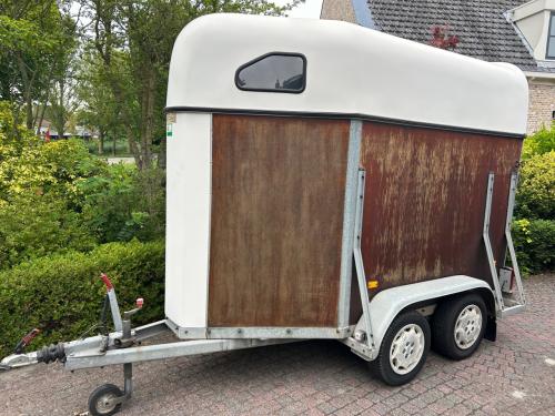 Paardentrailer in goede staat