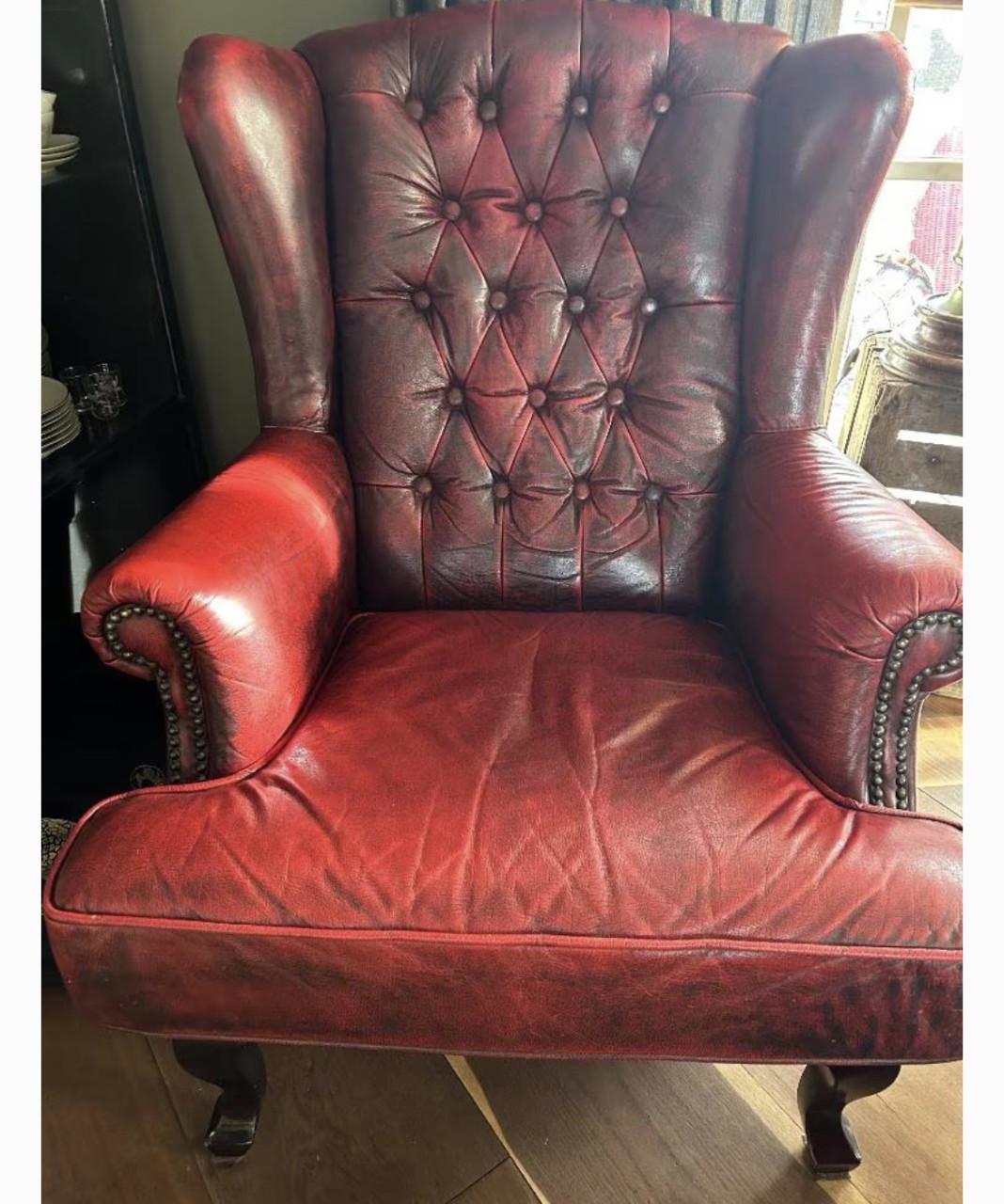 Prachtige Chesterfield Oorfauteuils