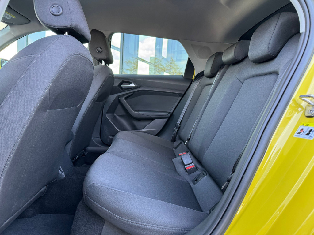 Audi A1 Sportback 25 tfsi edition s- line * carplay * led * automaat