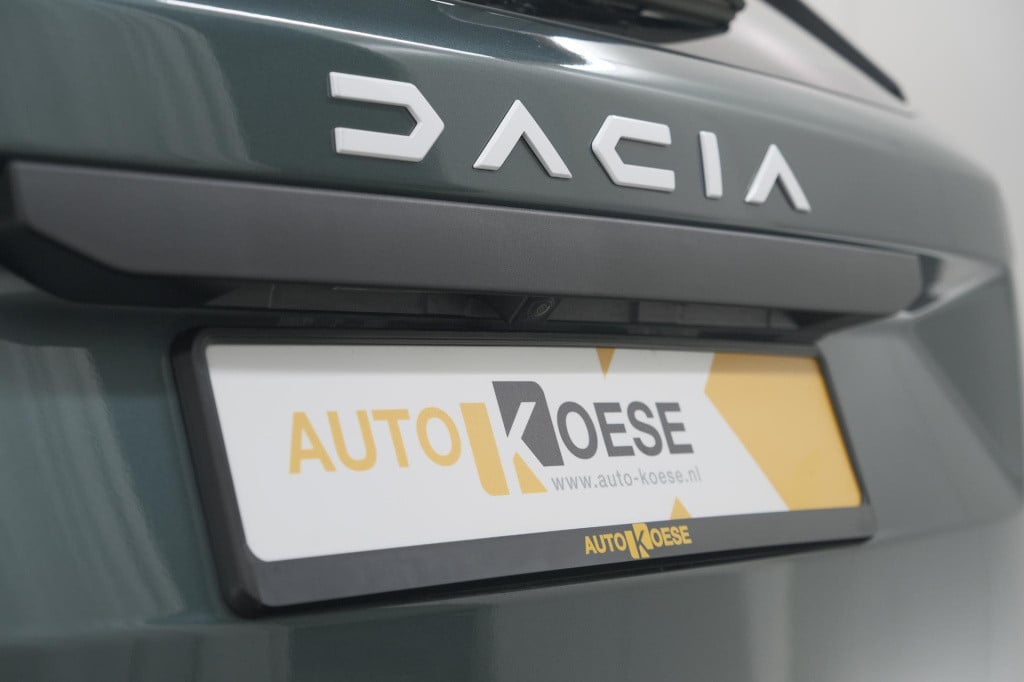 Dacia Duster mild hybrid 130 expression | camera | stoelverwarming | apple 