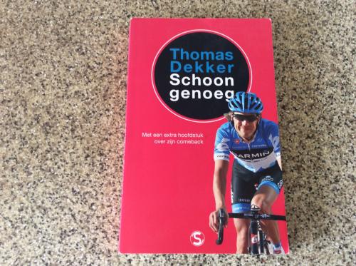 3 boekjes van: Thomas Dekker, Jeroen Willaert en Peter Winnen.