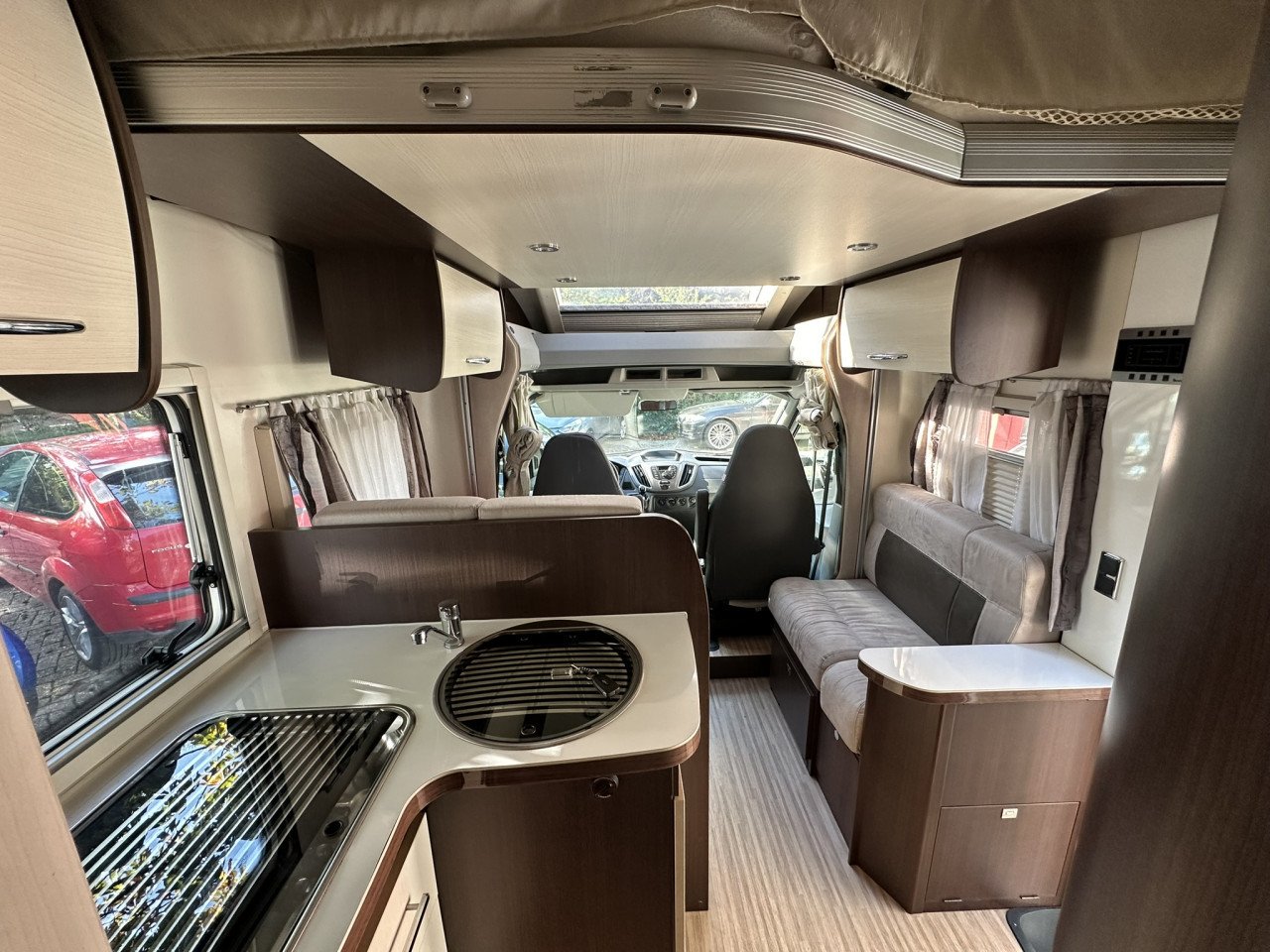 Camper Benimar Tessoro 442 uit 2015 met 77.000 km
