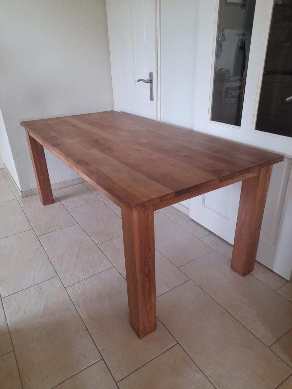 Prachtige massief houten Tafel 90 x 190 x 77,5H (in goede nette staat )