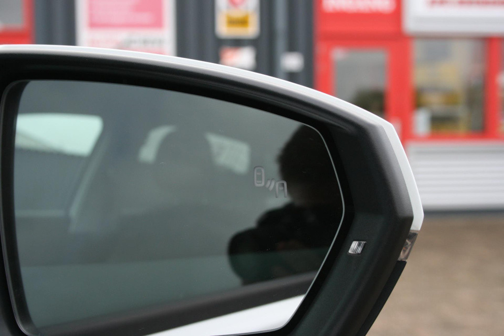 Volkswagen Polo 1.0 tsi life business