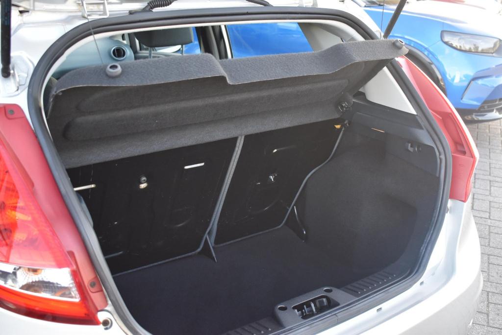 Ford Fiesta 1.25 limited | airco | radio |