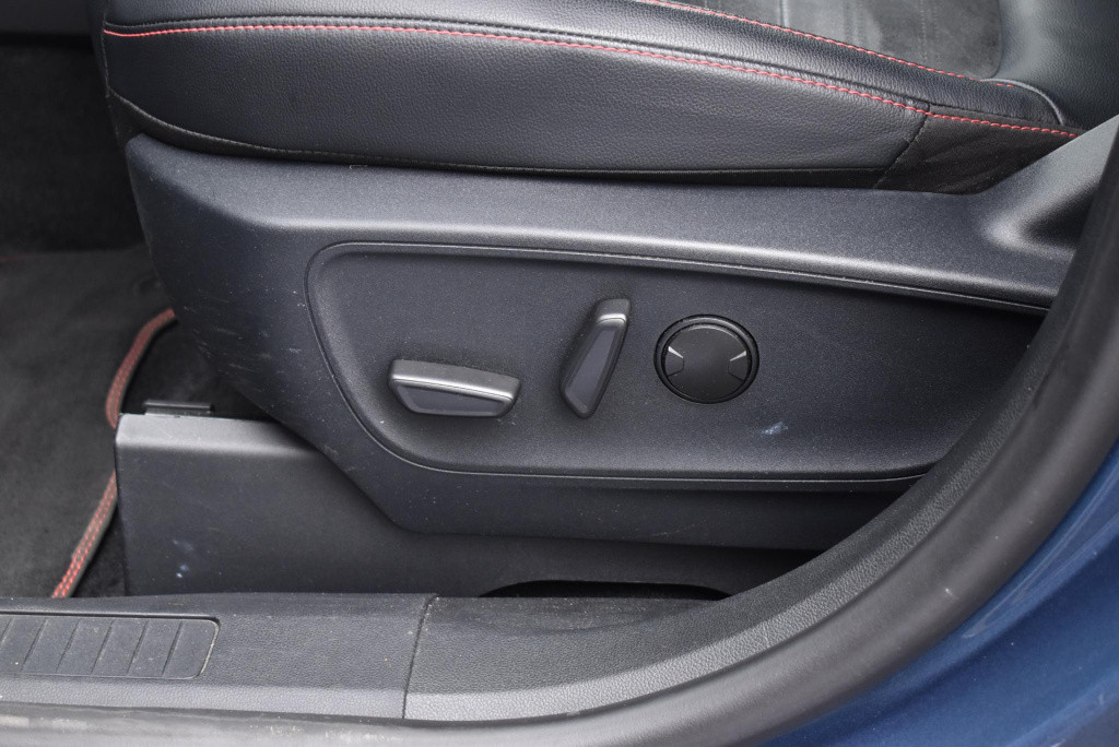Ford Kuga 2.5 phev st-line x | climate control | adaptieve cruise control |