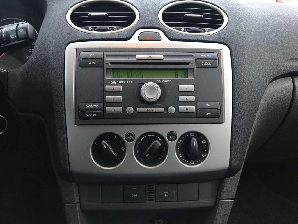 Ford Focus wagon 2.0-16v futura