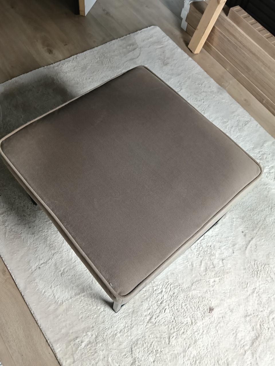 Velvet hocker