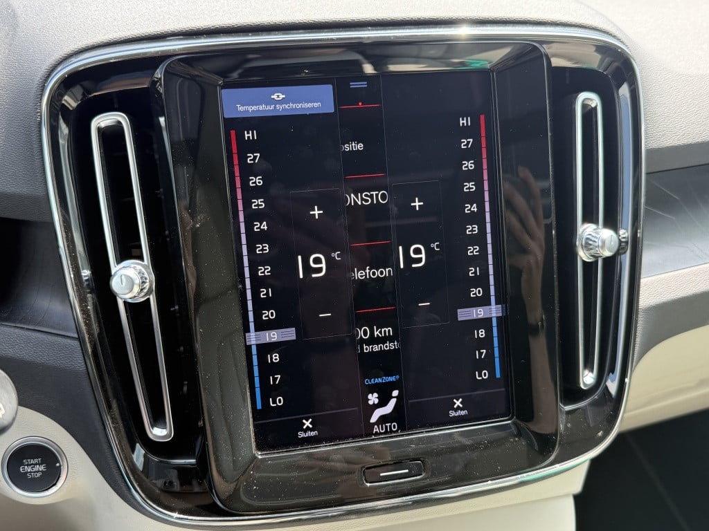 Volvo XC40 t4 211pk recharge ultimate dark| full options !!