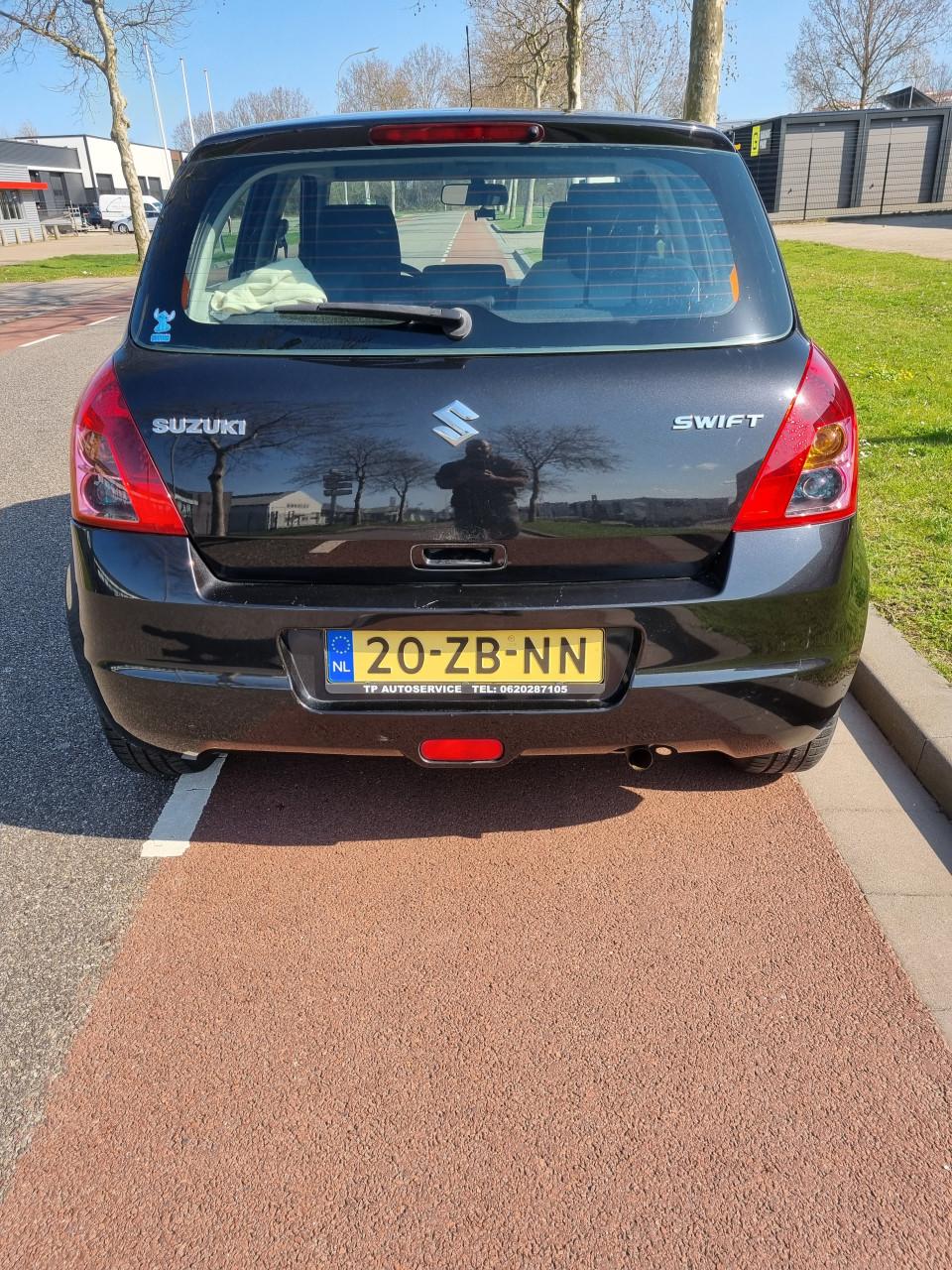 Mooie Suzuki Swift 5 deurs Airco