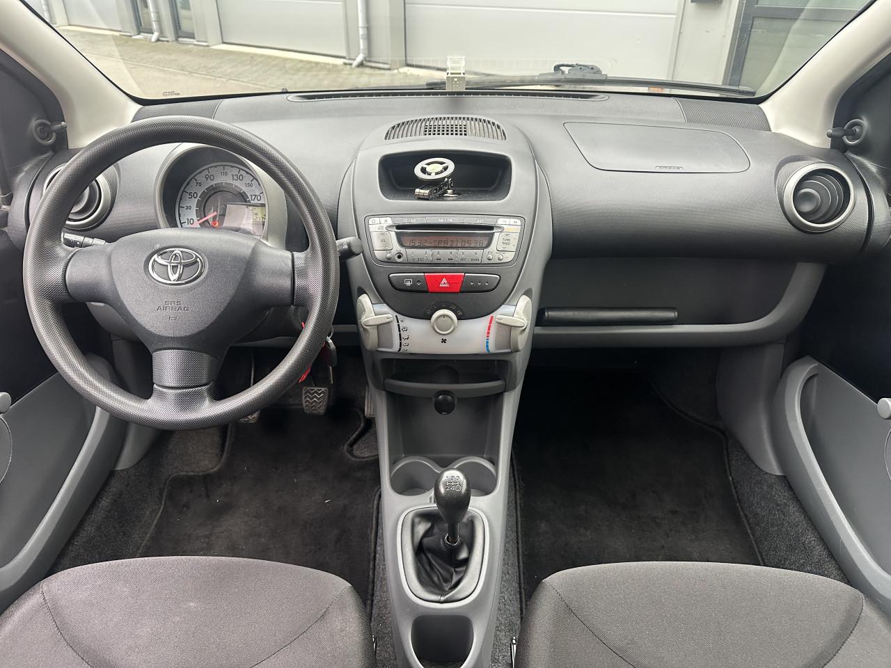Toyota Aygo, 1.0-12V - NIEUWE APK!