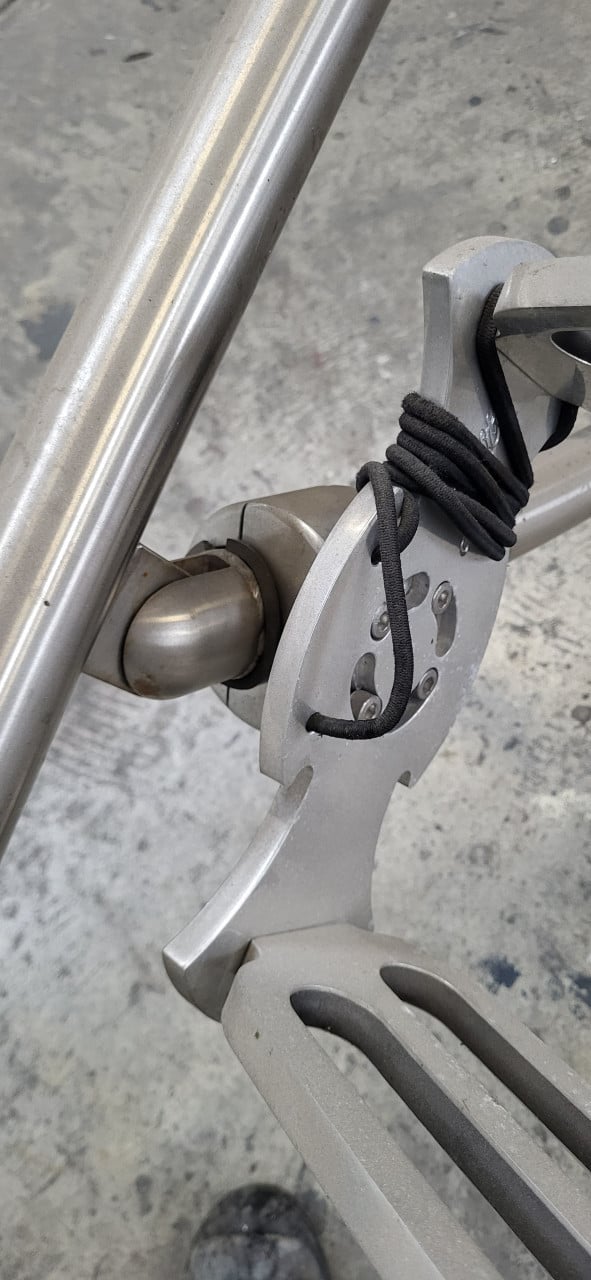 Aluminium skibeugel met wakeboard houders