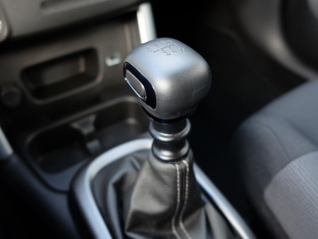 Citroen C3 Aircross 1.2 puretech 110pk shine | navigatie| parkeer sensoren 
