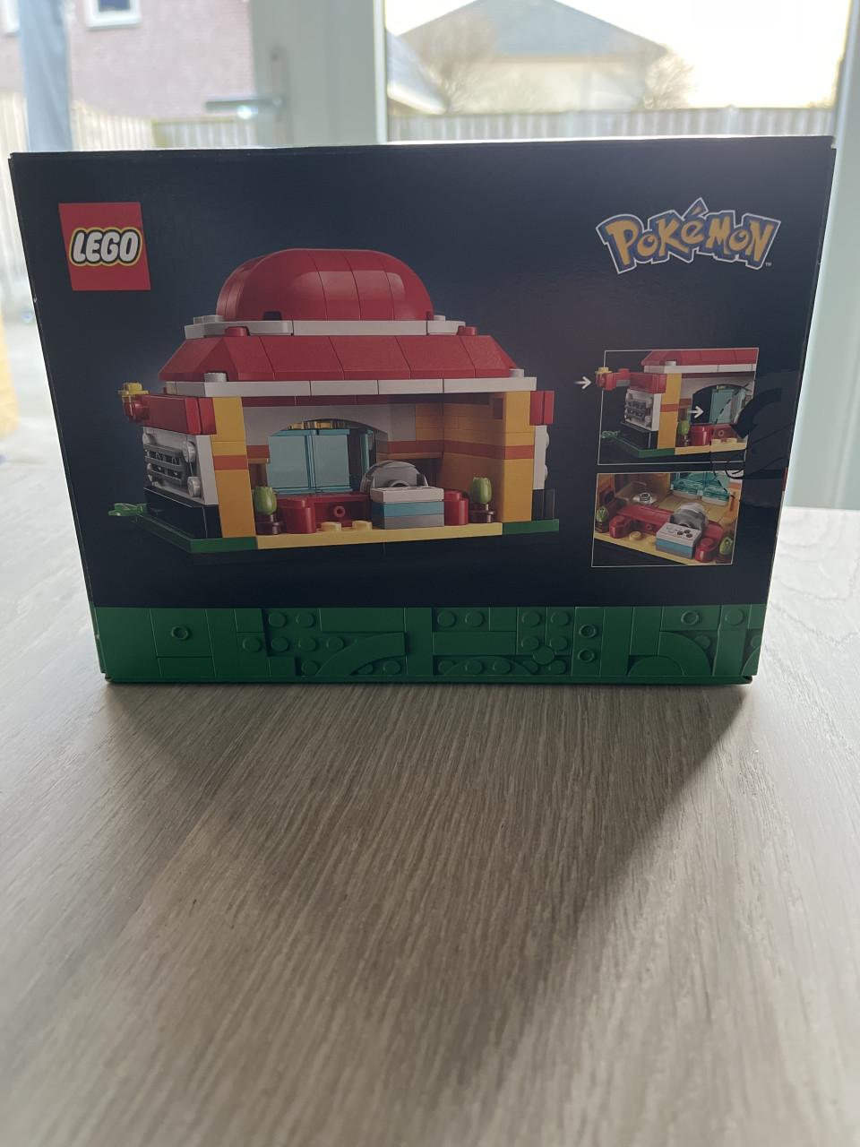 LEGO 40911 Mini Pokemon Center