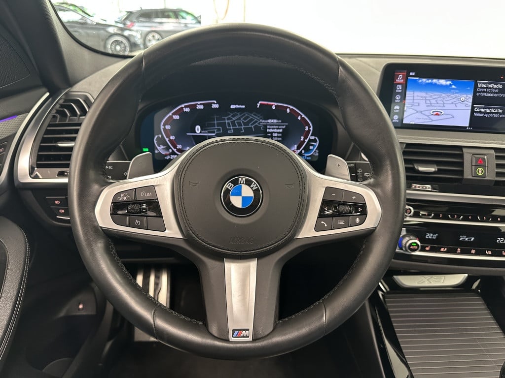 BMW X3 xdrive30e m-sport | 360 camera | panoramadak | head-up-display |