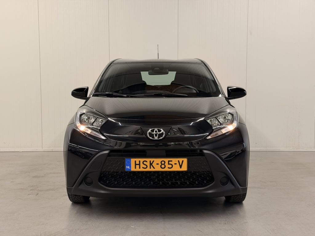 Toyota Aygo x 1.0 vvt-i mt play| camera| airco| adap.cruise