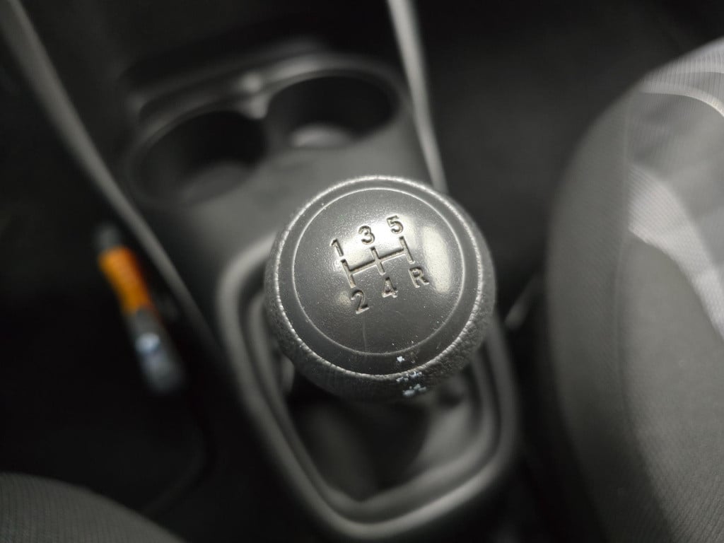 Peugeot 108 occasion 1.0 vti met airco en kleur zwart | tweedehands peugeot