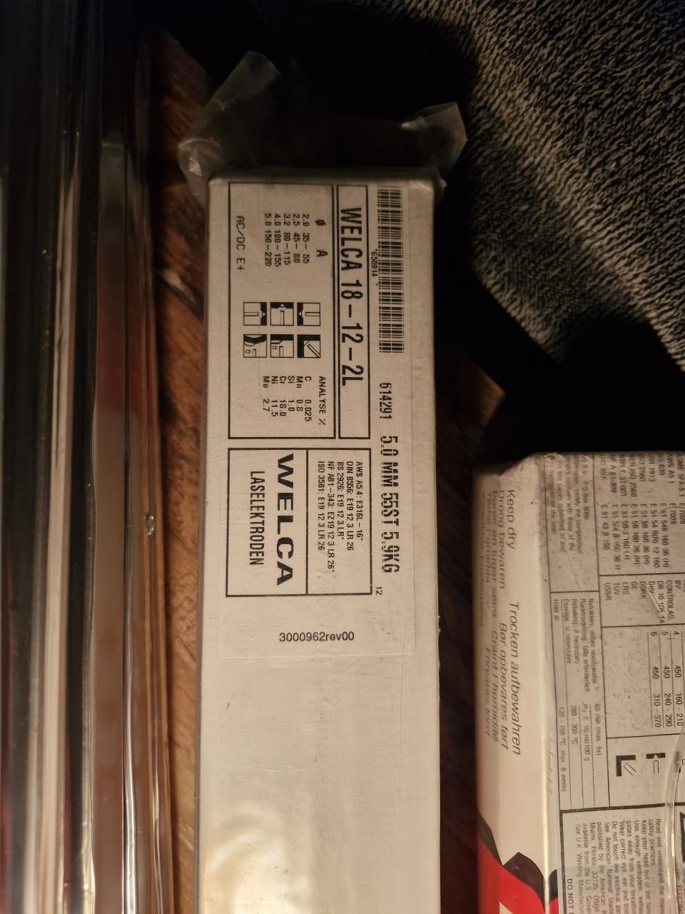 Te koop meerdere pakken laselectrodes