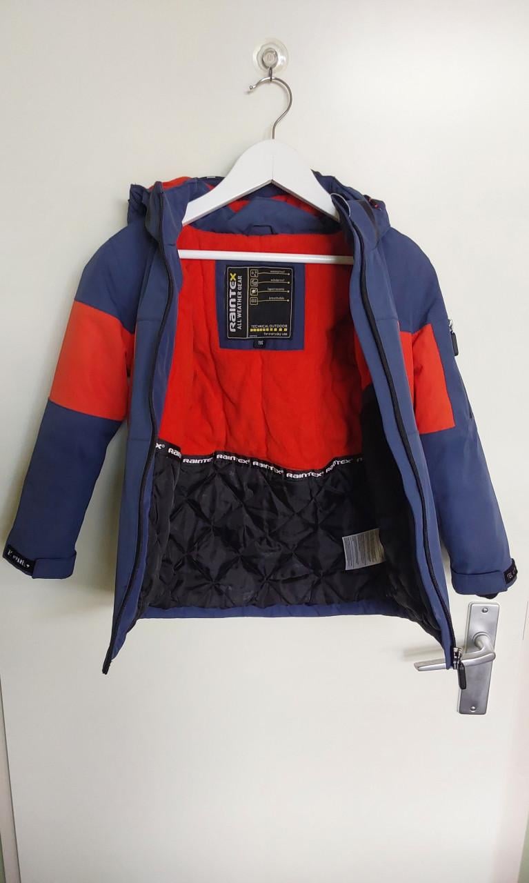 C&A jas met capuchon in maat 116 waterdicht, winddicht, getapete naden