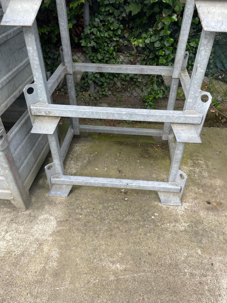 Stalen stapelrek 5x, afmeting : 100x70cm