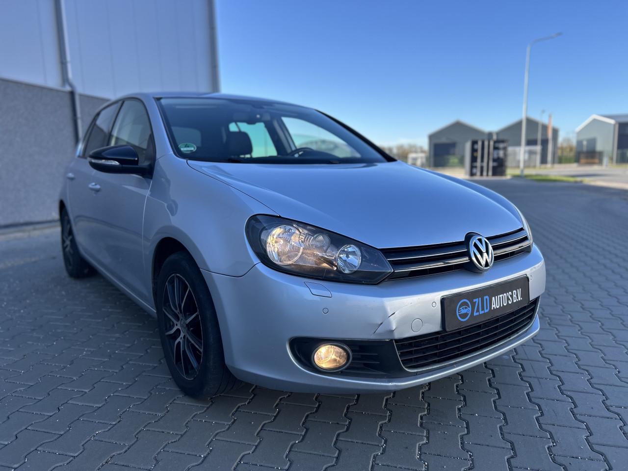 Volkswagen Golf 1.2 TSI Style BlueMotion/CRUISE CONT/CARPLAY