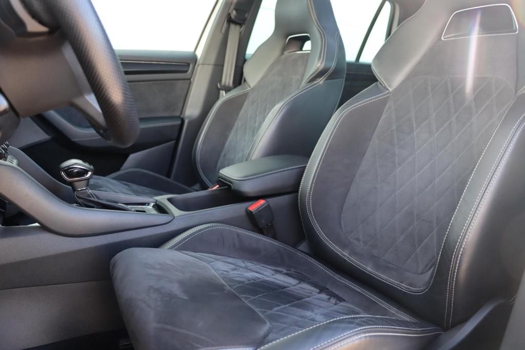 Skoda Kodiaq 1.5 tsi sportline business 150pk dsg7 7p. | pano | trekhaak | 