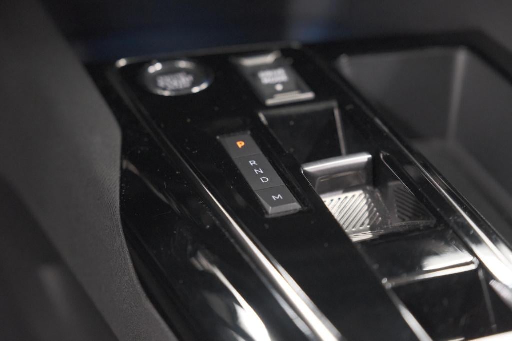 Peugeot 5008 puretech 130 eat8 active pack business | 7 zitplaatsen | camer